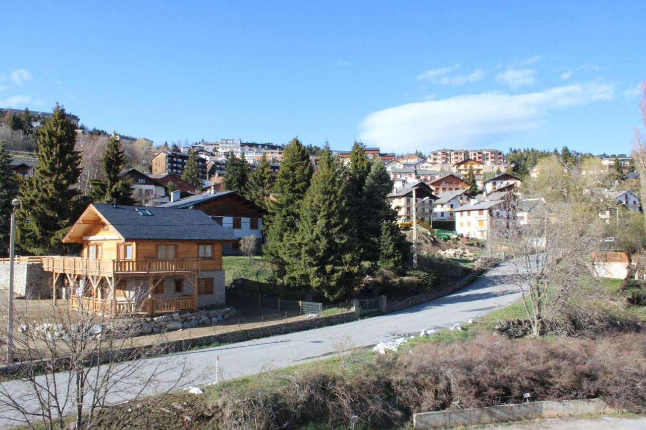 Studio Isard, Wifi Et Parking Gratuit, Navette Gratuite Au Pied De La Residence, Possibilite Forfait Menage Et Location Linge De Lit Et Toilette, A 10 Minutes A Pied Du Centre Ville Font-Romeu-Odeillo-Via Exterior foto